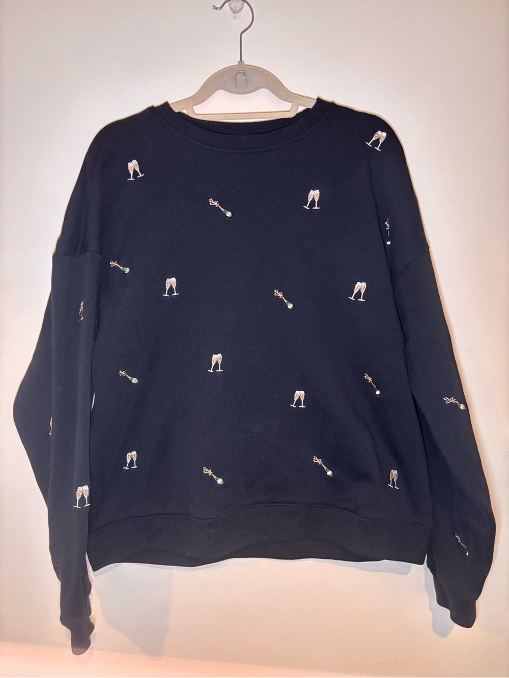 Rails The Varsity Sweatshirt
Black Champagne Embroidery size large